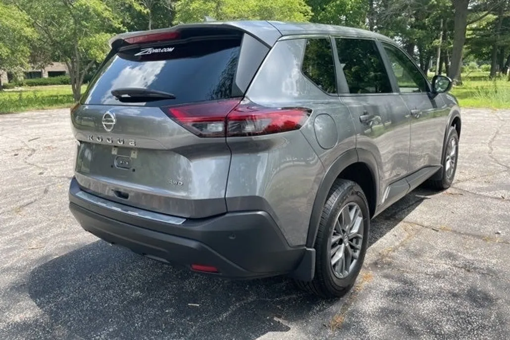 2021 Nissan Rogue S photo 1
