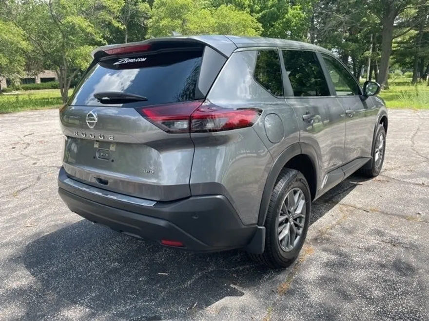 2021 Nissan Rogue S photo 1