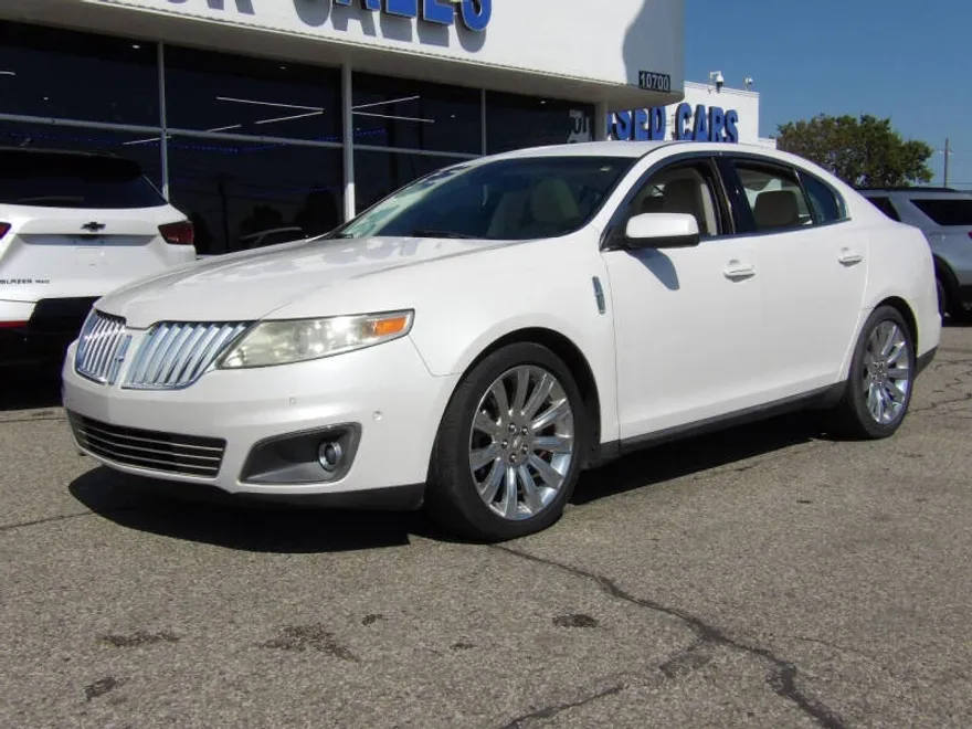 2011 Lincoln MKS EcoBoost photo 1