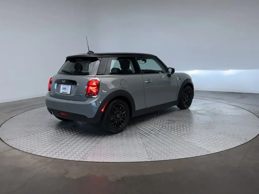 2021 Mini Cooper 2 Door Hardtop photo 1