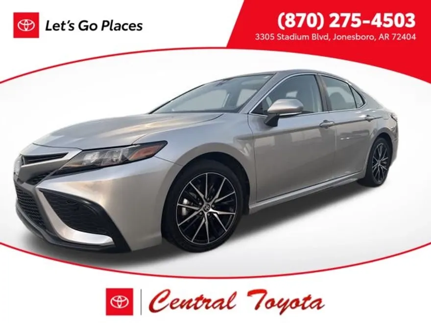 2023 Toyota Camry SE photo 1