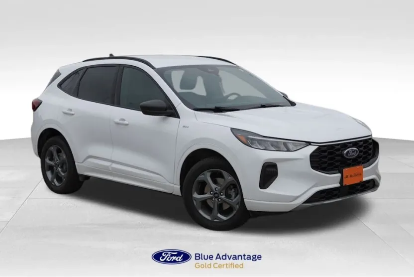 2023 Ford Escape ST-Line photo 1