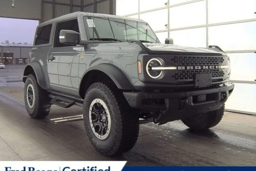 2023 Ford Bronco Badlands photo 1