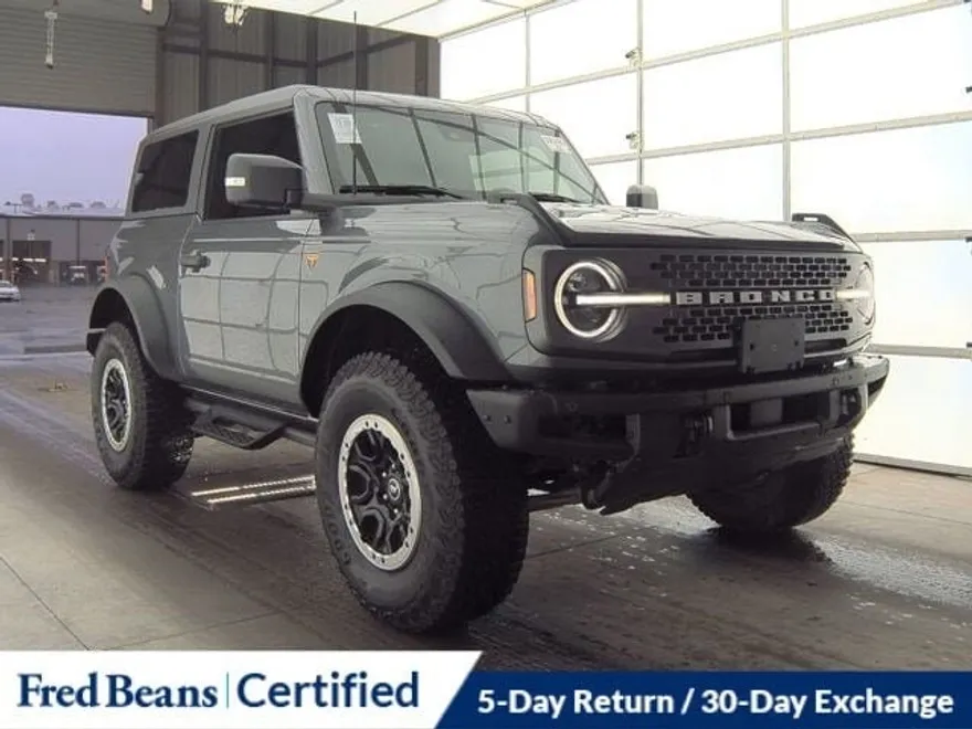 2023 Ford Bronco Badlands photo 1