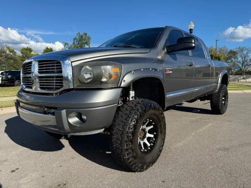 2007 Dodge Ram Laramie photo 1