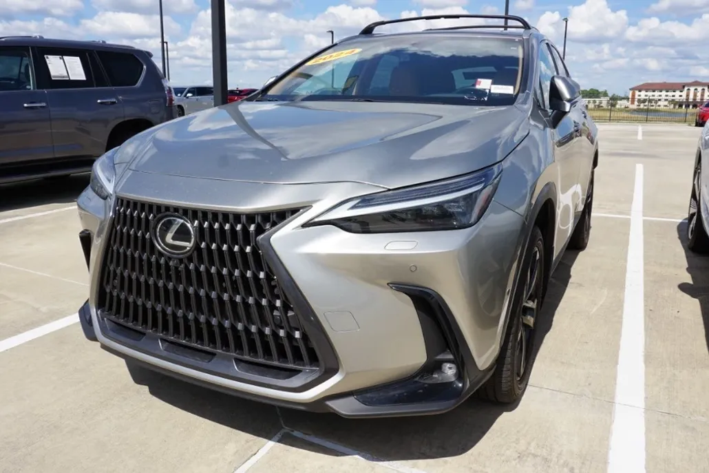 2024 Lexus NX 350 Luxury photo 1