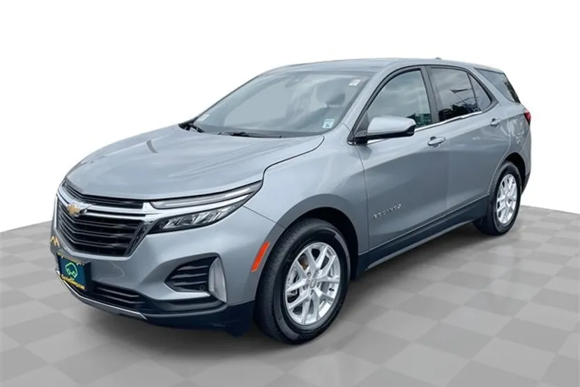 2024 Chevrolet Equinox LT photo 1
