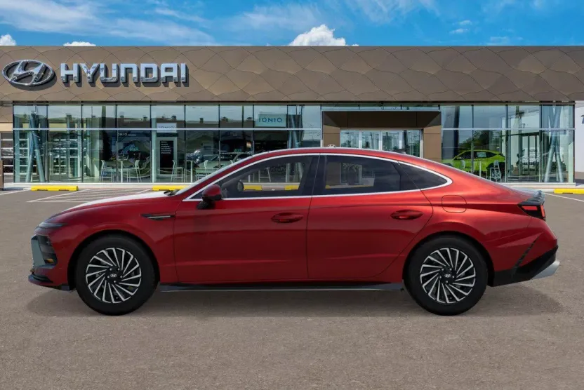 2025 Hyundai Sonata Hybrid Limited photo 1