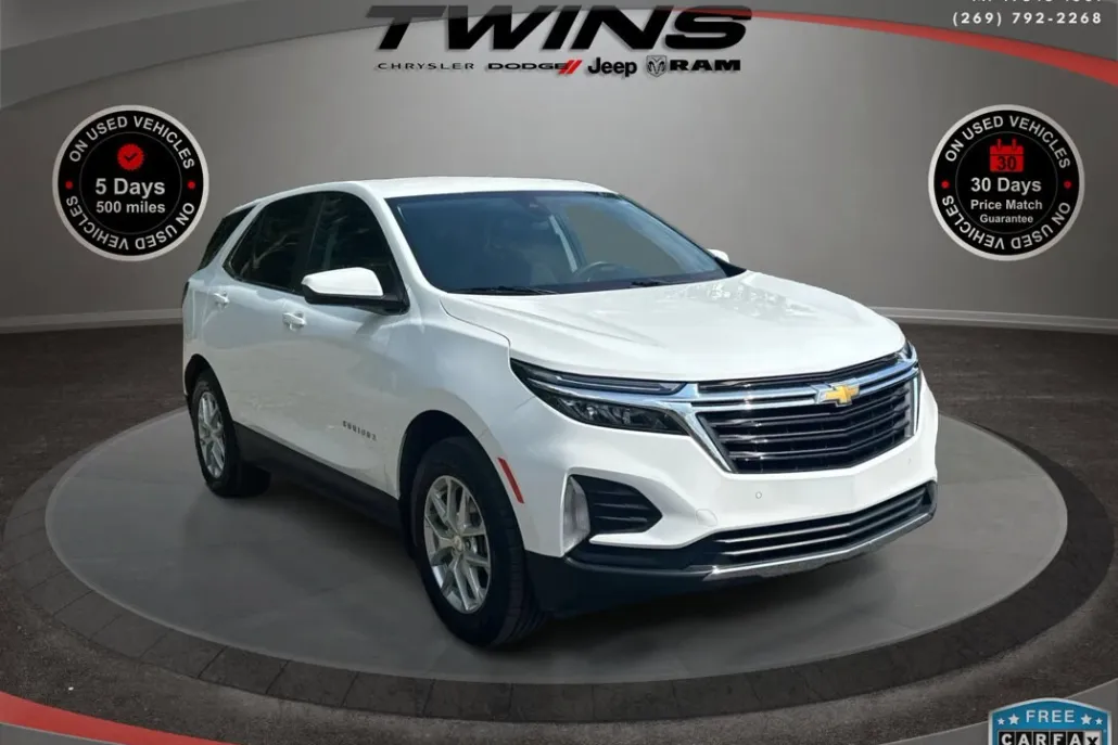 2023 Chevrolet Equinox LT photo 1