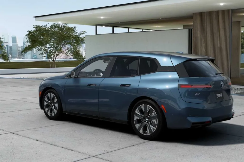 2026 Bmw iX photo 1