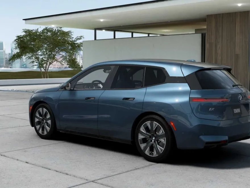 2026 Bmw iX photo 1