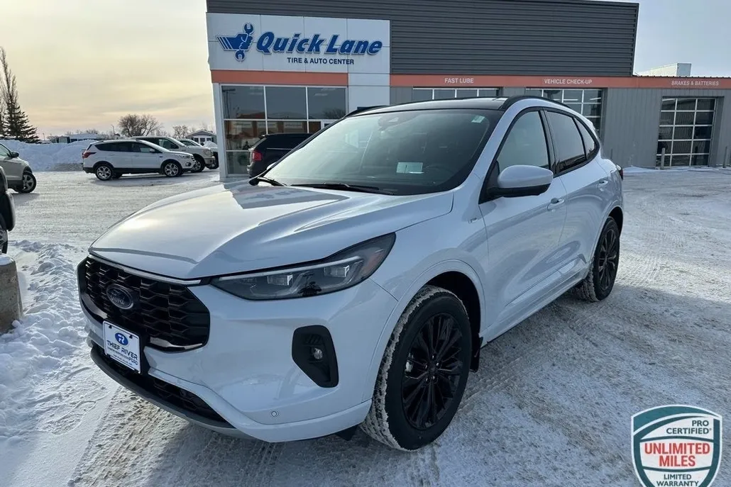 2025 Ford Escape ST-Line Elite photo 1