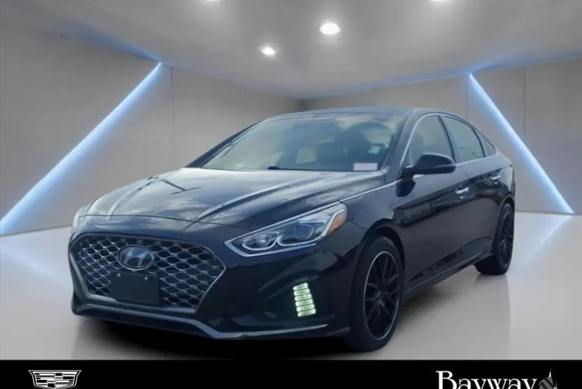 2019 Hyundai Sonata Limited photo 1