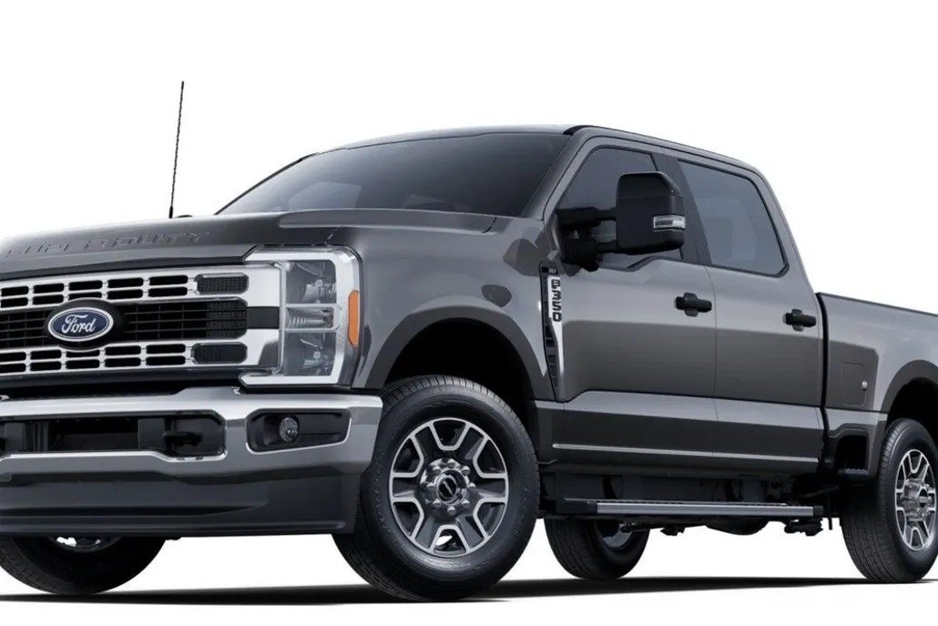2025 Ford F-350 XLT photo 1