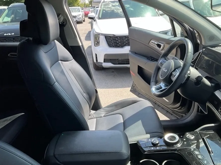 2023 Kia Sportage Hybrid EX photo 1