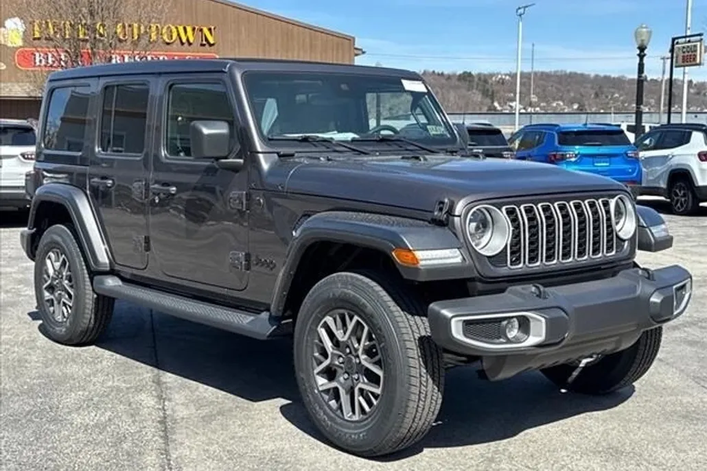 2025 Jeep Wrangler Sahara photo 1