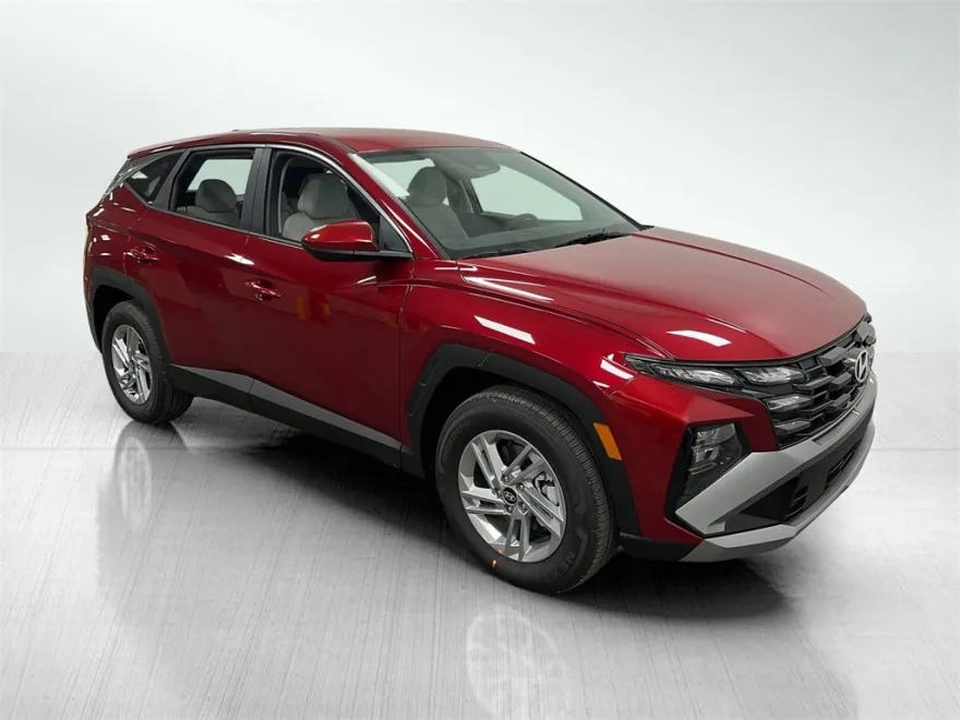 2026 Hyundai Tucson SE photo 1