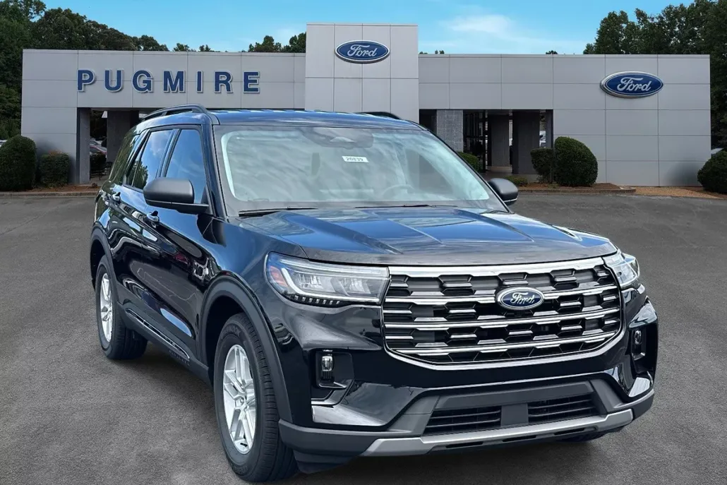 2025 Ford Explorer photo 1