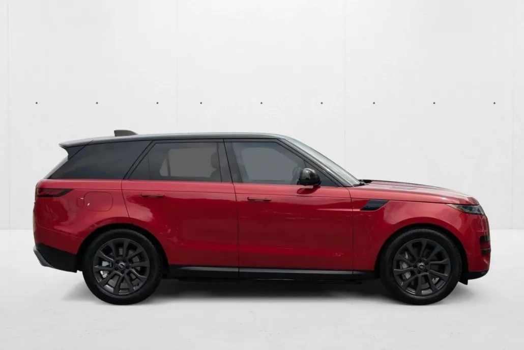 2023 Land Rover Range Rover Sport SE photo 1