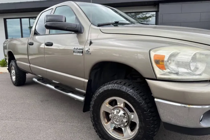 2008 Dodge Ram ST photo 1