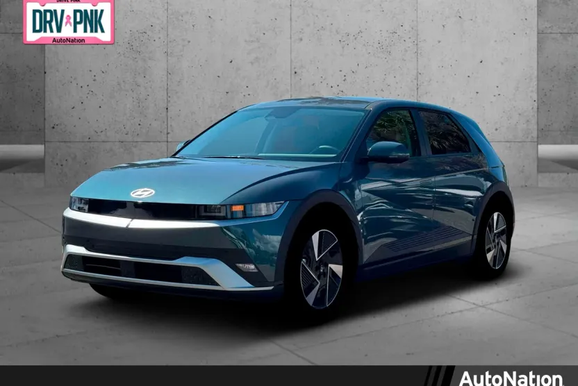 2025 Hyundai Ioniq 5 SE photo 1