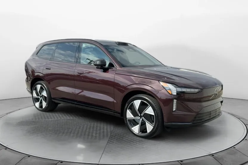 2025 Volvo EX90 Twin Motor Performance Ultra photo 1