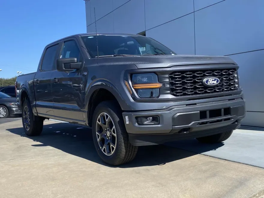 2025 Ford F-150 STX photo 1