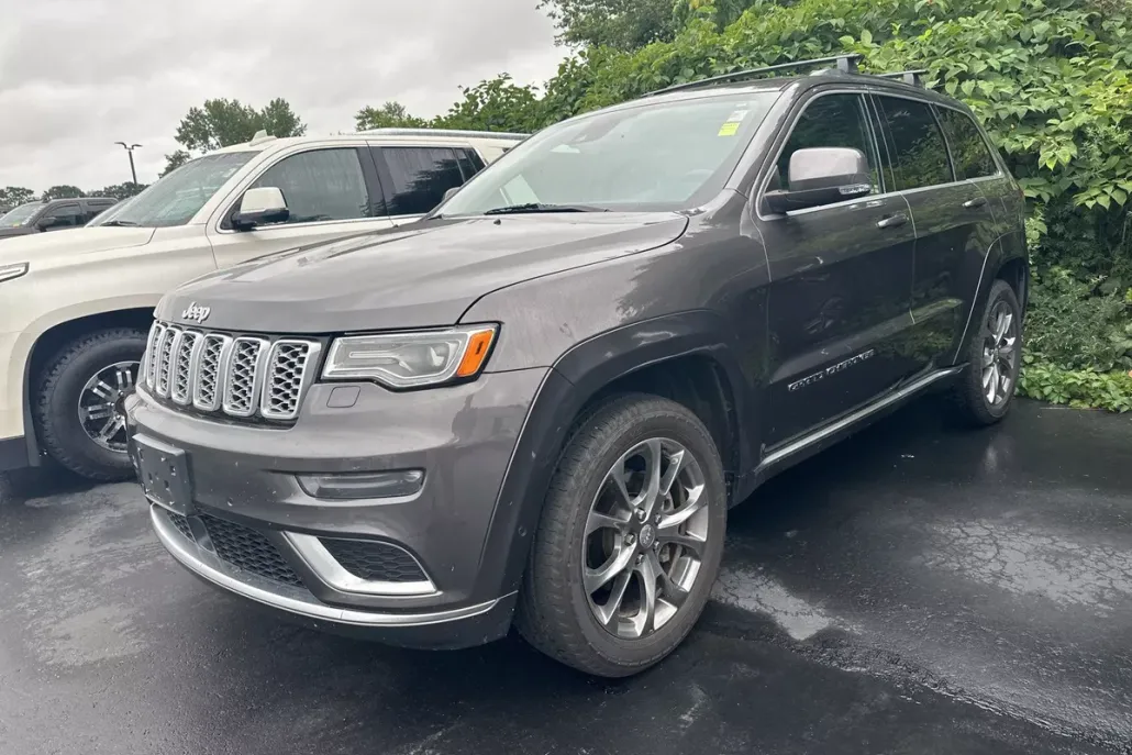 2020 Jeep Grand Cherokee Summit photo 1