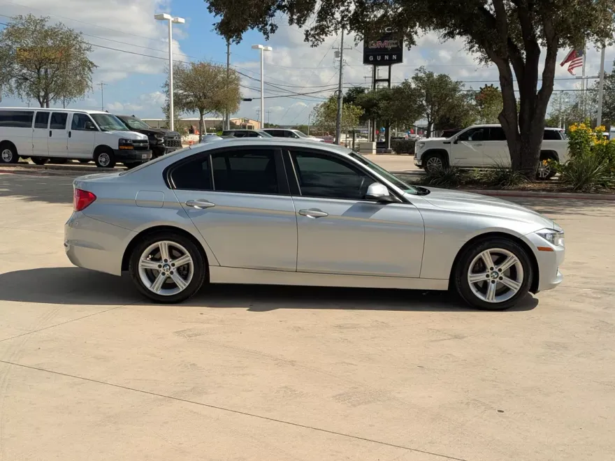 2015 Bmw 320i photo 1