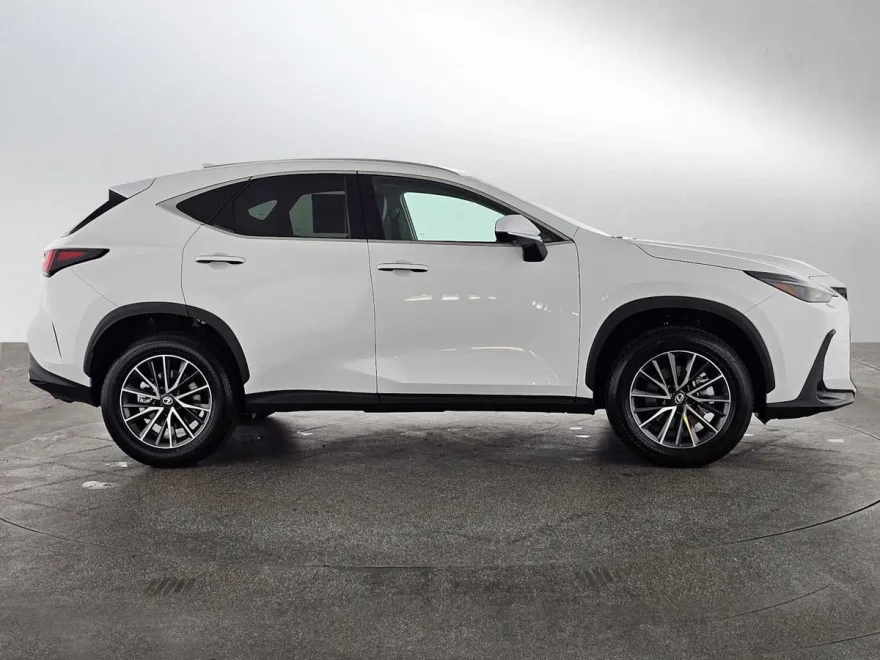 2026 Lexus NX 350h Premium AWD photo 1