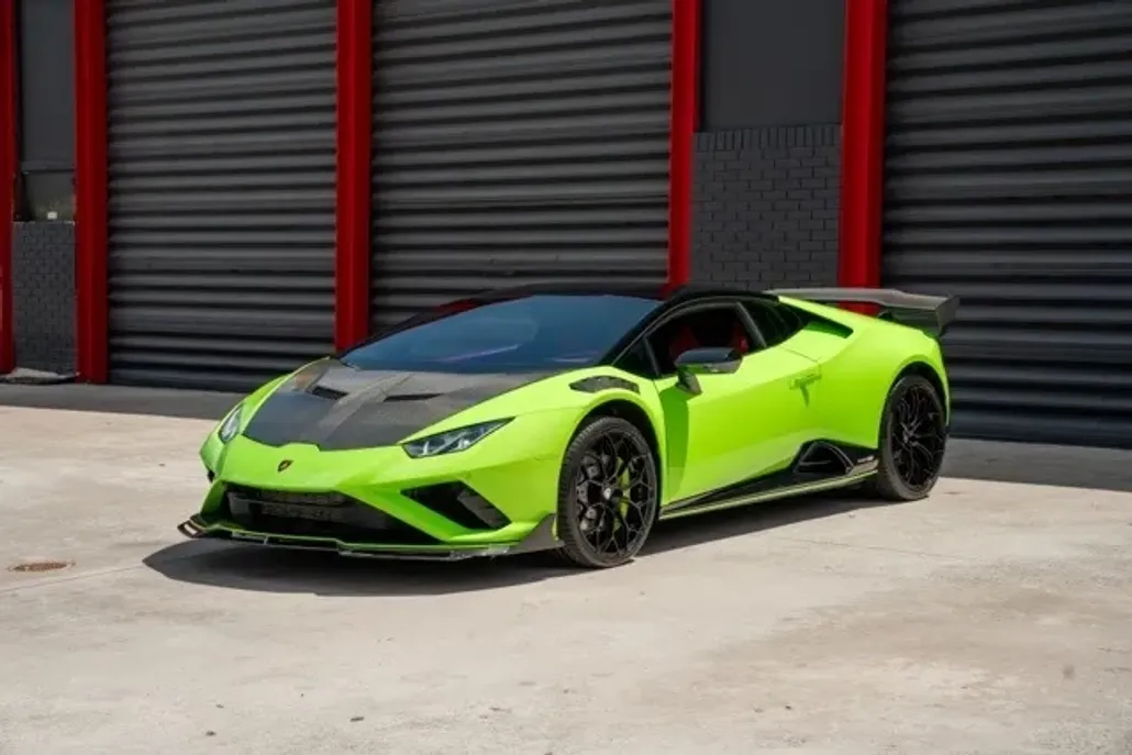 2021 Lamborghini Huracan Evo Base photo 1
