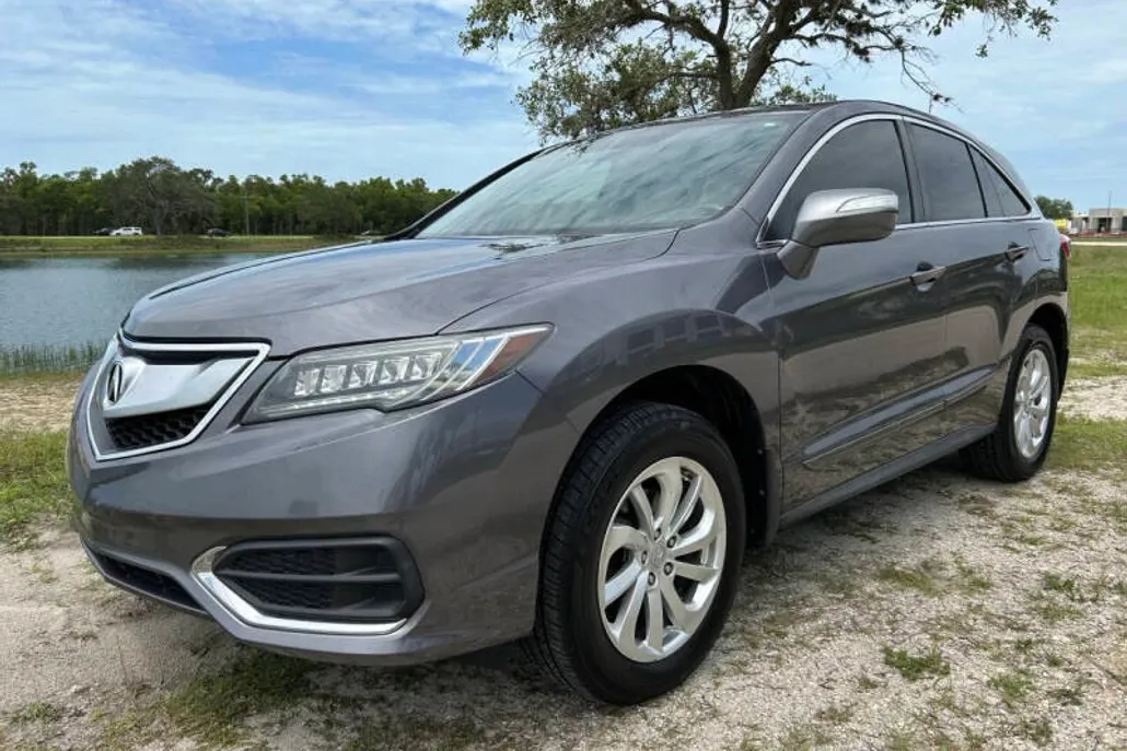2017 Acura RDX Base Plus photo 1
