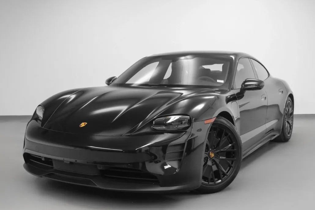 2023 Porsche Taycan GTS photo 1