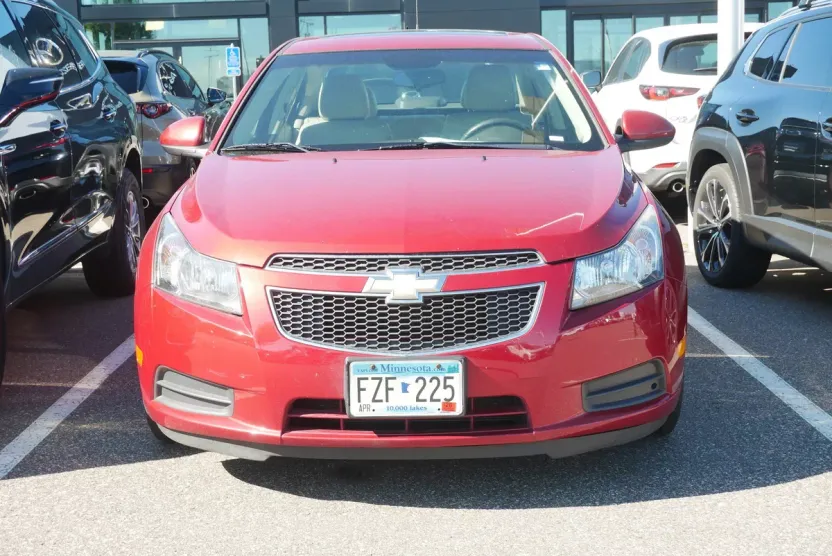 2012 Chevrolet Cruze photo 1