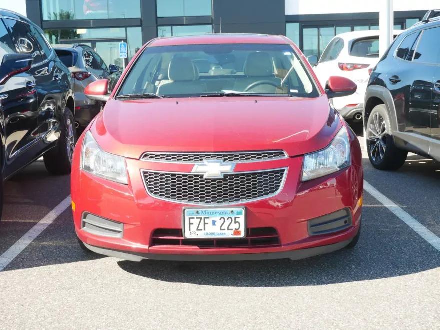 2012 Chevrolet Cruze photo 1