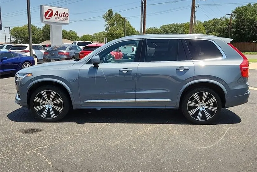 2023 Volvo XC90 Ultimate photo 1