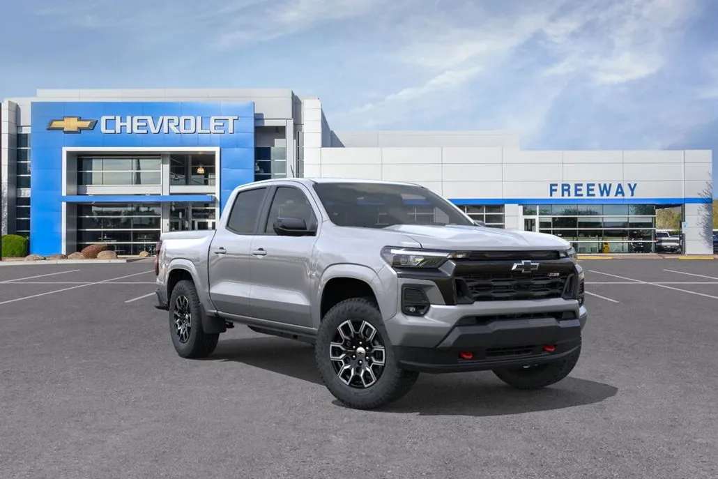 2026 Chevrolet Colorado Z71 photo 1