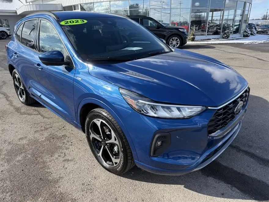 2023 Ford Escape ST-Line Select photo 1
