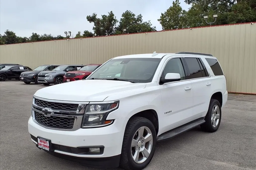 2015 Chevrolet Tahoe LT photo 1