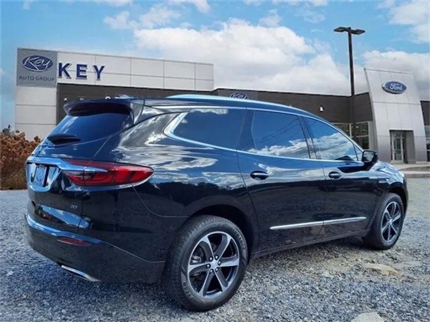 2020 Buick Enclave Essence photo 1