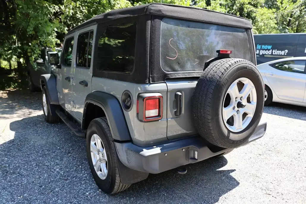 2022 Jeep Wrangler Unlimited Sport S photo 1