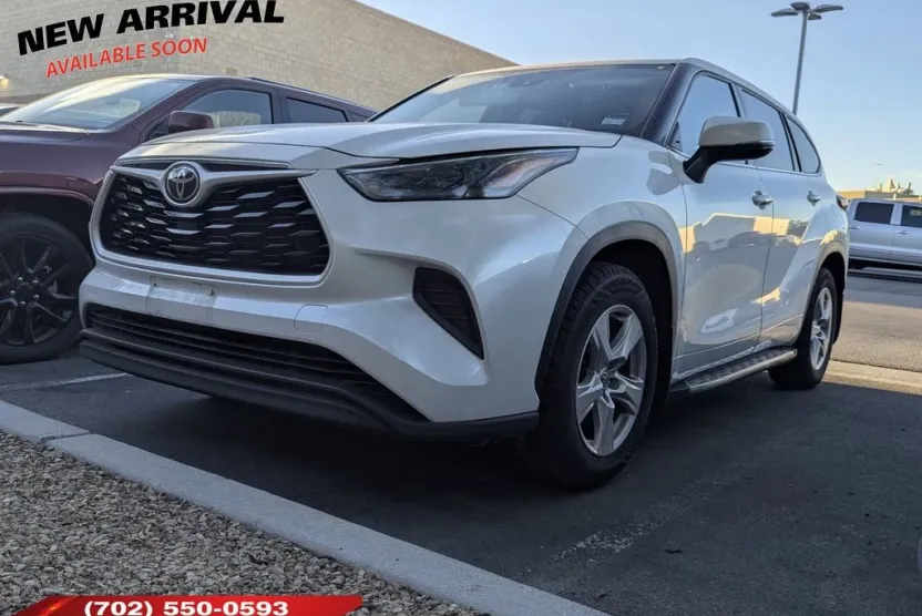 2022 Toyota Highlander L photo 1