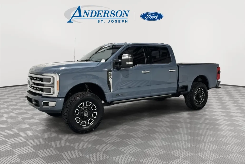 2023 Ford F-250 Platinum photo 1