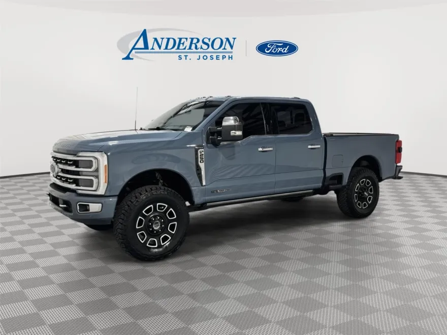 2023 Ford F-250 Platinum photo 1