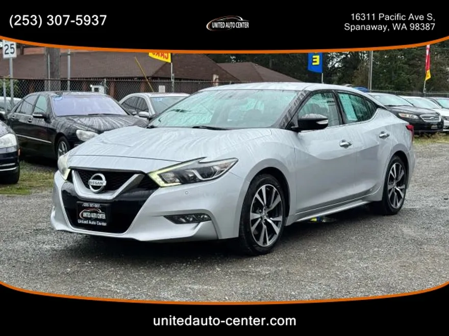 2017 Nissan Maxima SV photo 1