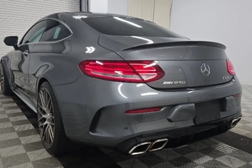 2017 Mercedes Benz C AMG 63 S photo 1
