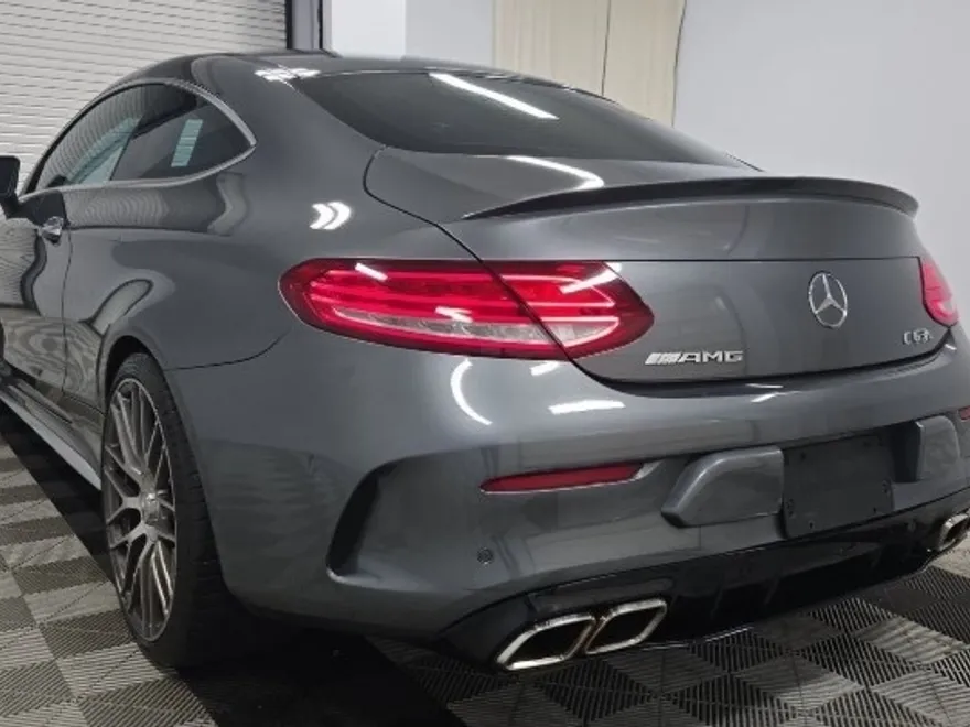 2017 Mercedes Benz C AMG 63 S photo 1