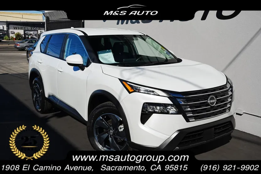 2024 Nissan Rogue SV photo 1