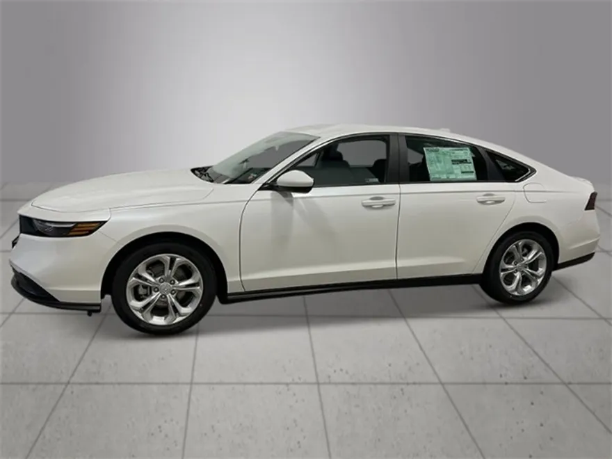 2025 Honda Accord LX photo 1