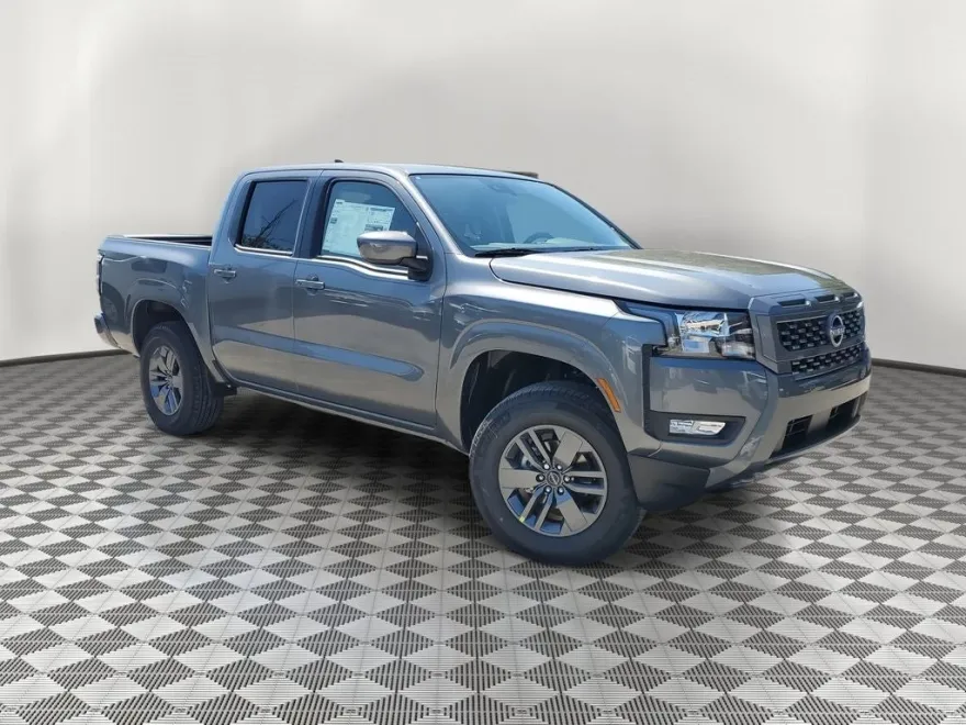 2025 Nissan Frontier SV photo 1